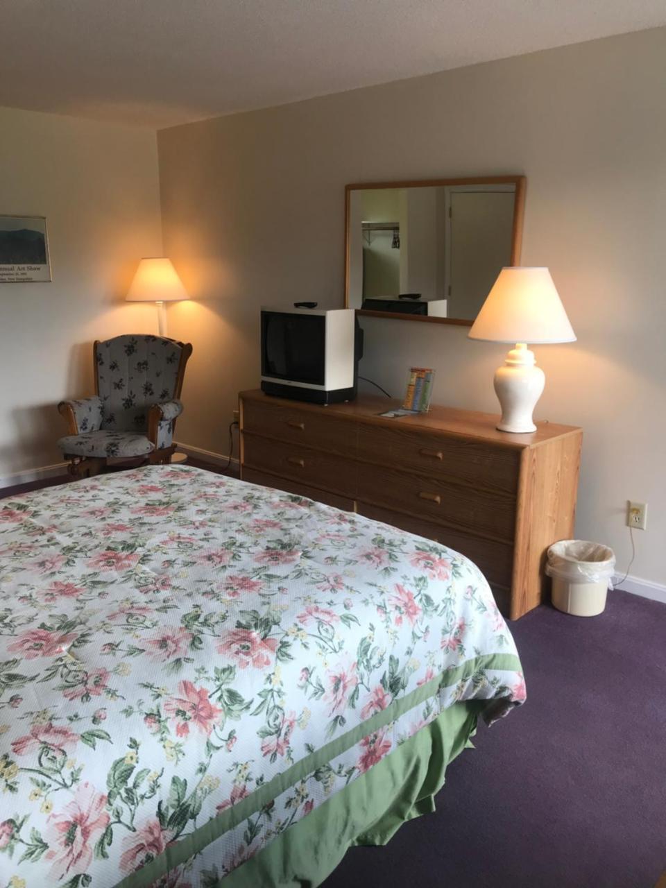 Four Seasons Motor Inn Twin Mountain Eksteriør bilde