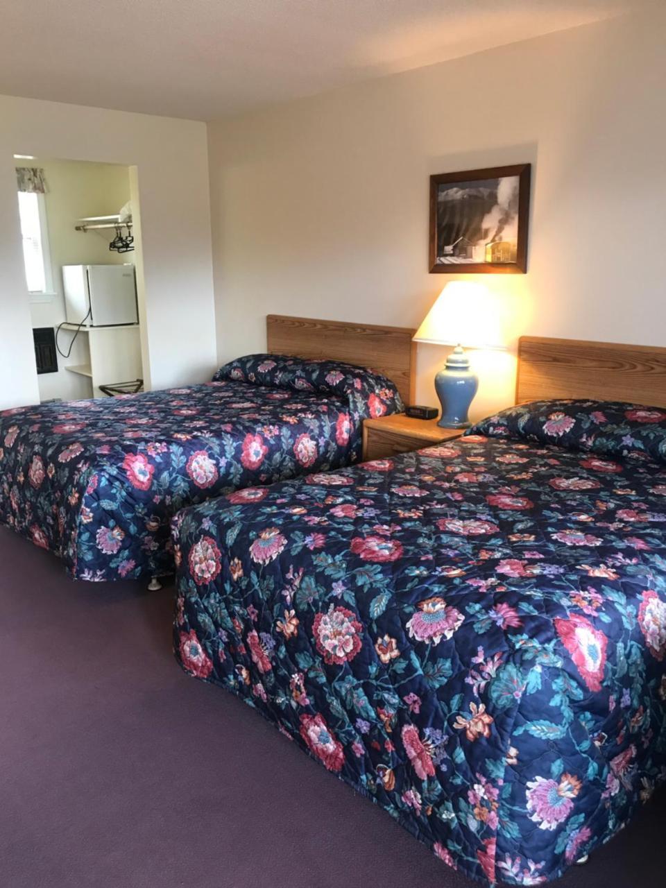 Four Seasons Motor Inn Twin Mountain Eksteriør bilde